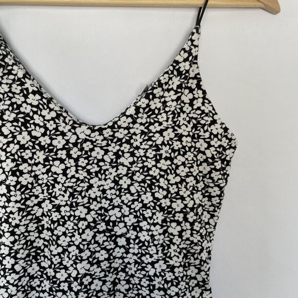 Black & White Floral Print Bodysuit With Spaghetti Straps By Gaze XS Size Polyes - Picture 2 of 8